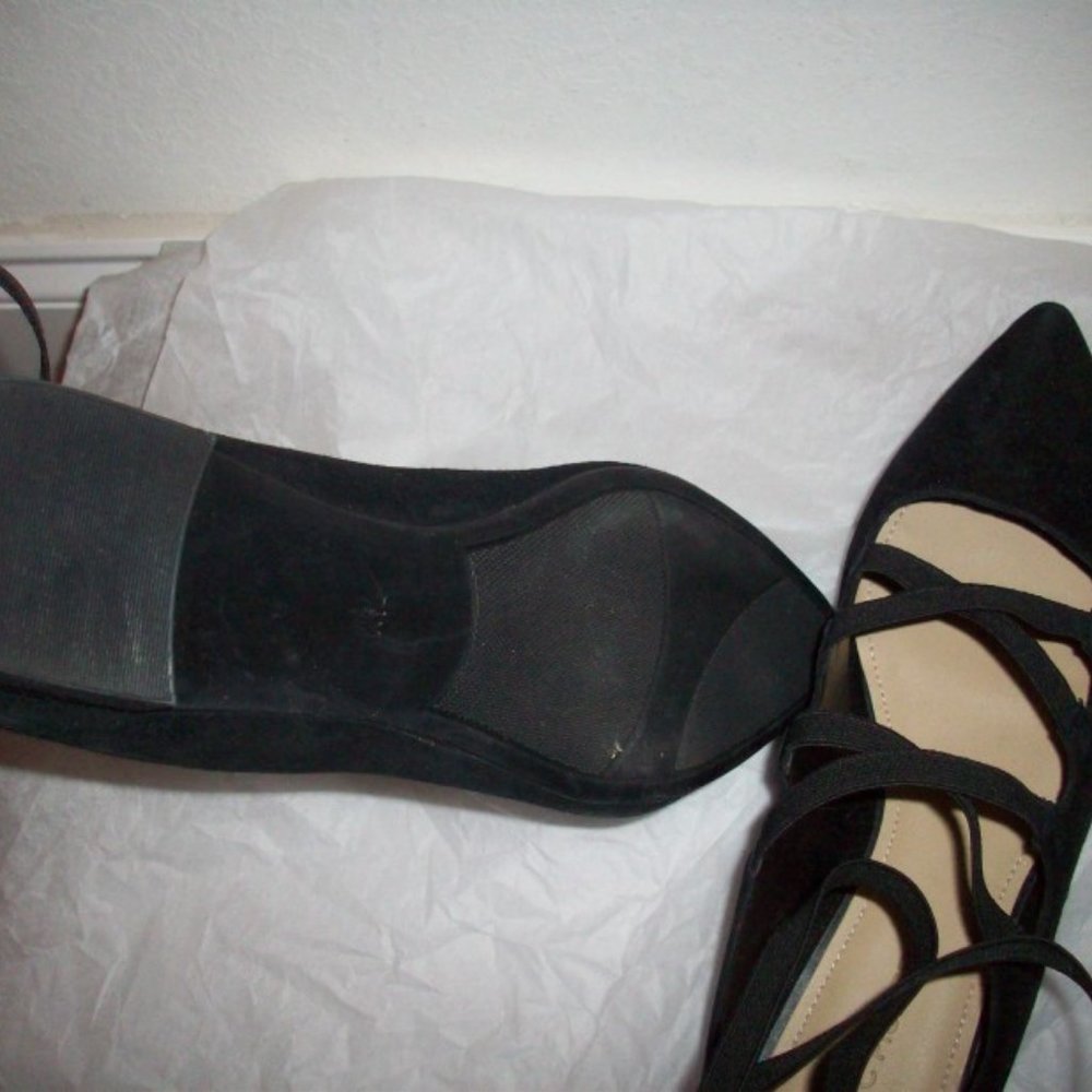 Marc Fisher Suede Cut-Out Flats - Annabeth BLK 7.5 - Picture 4 of 5